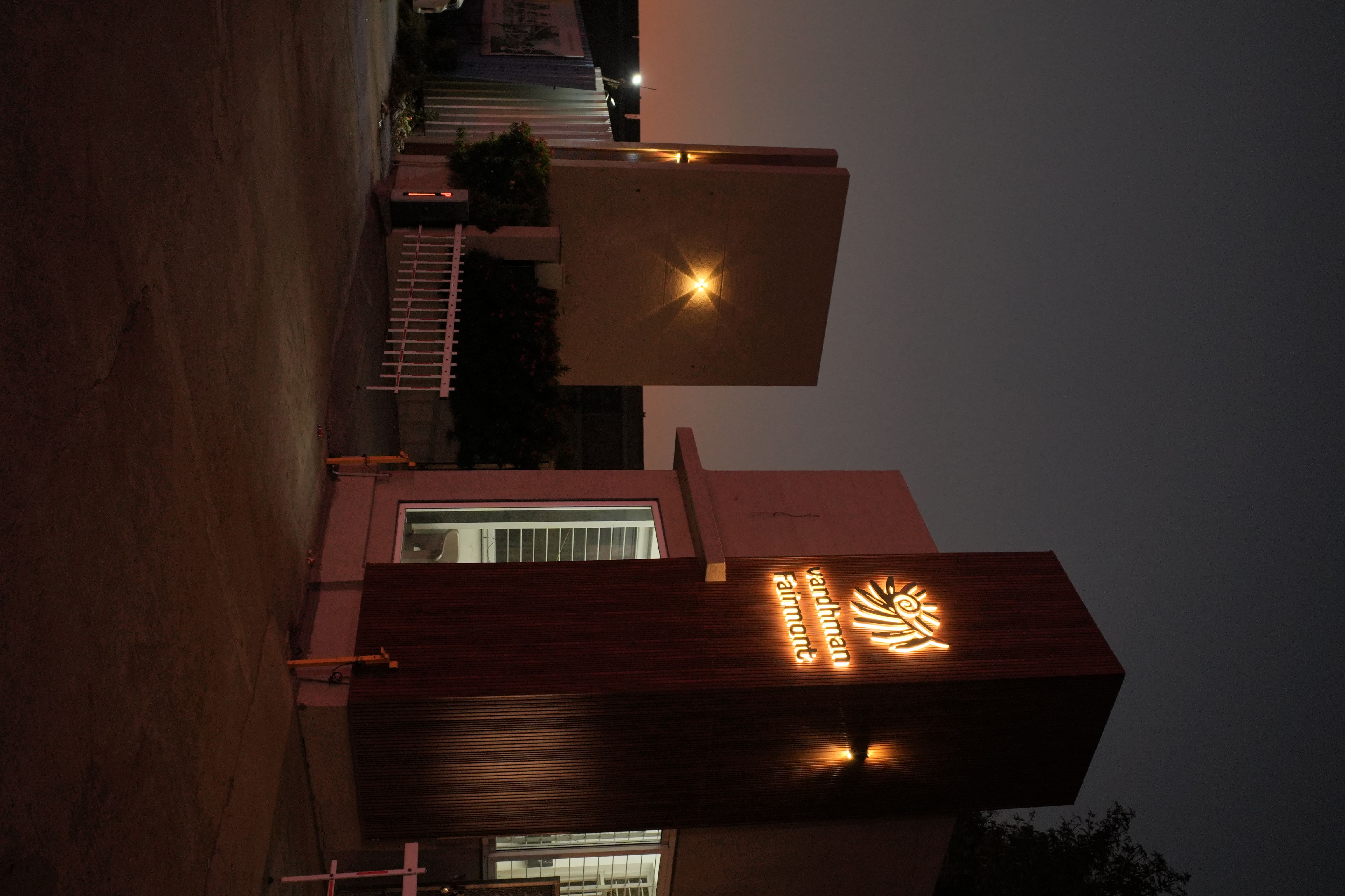 Vardhman Fairmont detail